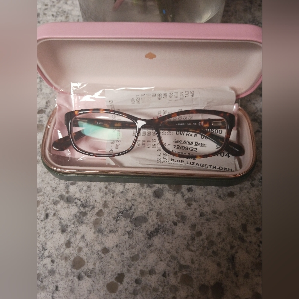 Nwt Kate spade womens glasses with case and dust cloth